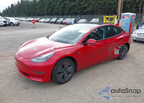 2021 Tesla Model 3 Long Range Dual Motor All-Wheel Drive z USA, uszkodzony, nr VIN 5YJ3E1EB0MF938473